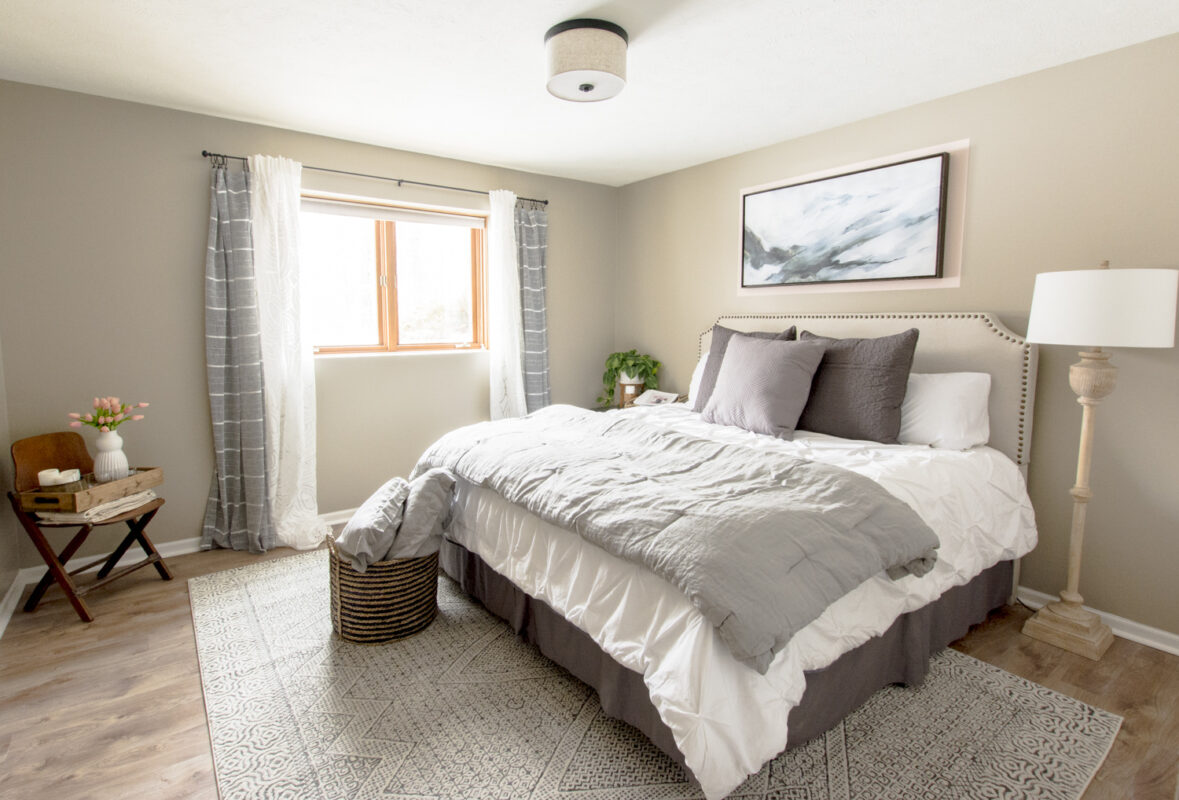 Create the Ultimate Guest Room: Essentials for Comfort and Convenience •  The Budget Decorator