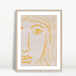 Golden Glance in Graphic Light