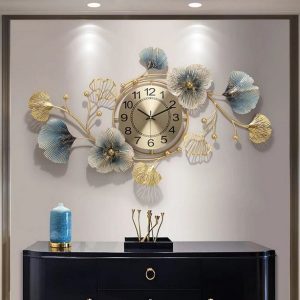 wall clock direction as per vastu