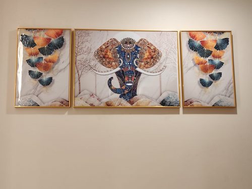 Majestic Rajasthani Crystal Glass Painting - Set of 3(with Pearls) photo review
