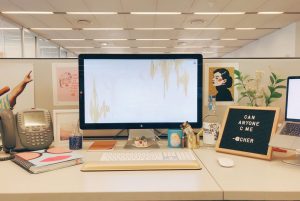 Office desk decoration ideas