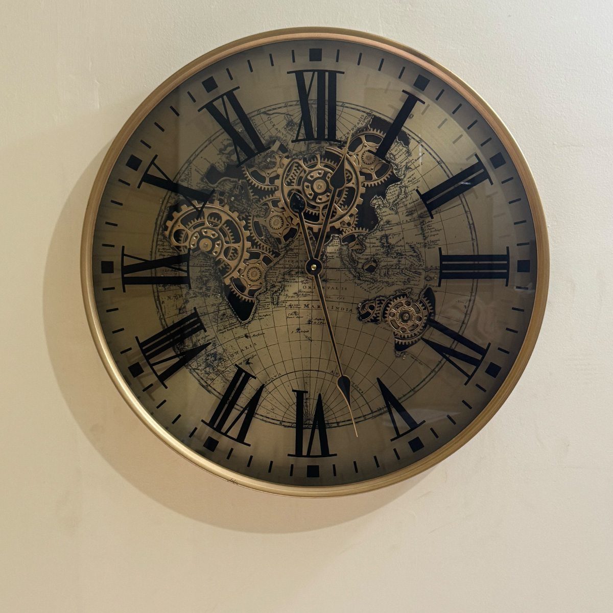 Mechanical Atlas Moving Gear Wall Clock - Image 3